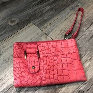💕Steve Madden Coral Colored Foldable Wallet💕